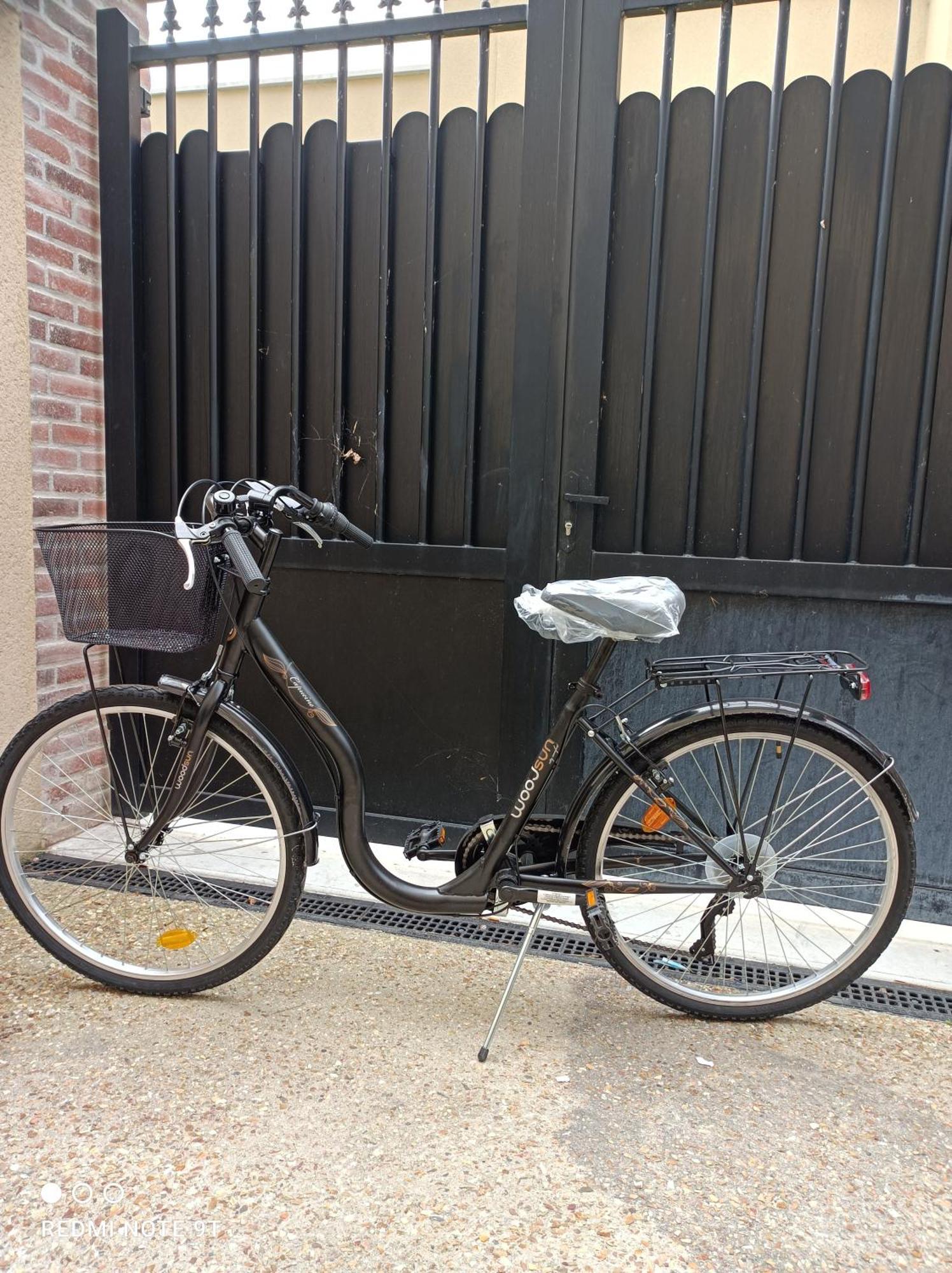 מונטרז'י Tres Beau Studio Climatisation, Trois Etoiles, Parking A Velo, Velos En Option, Parking Prive Jardin מראה חיצוני תמונה